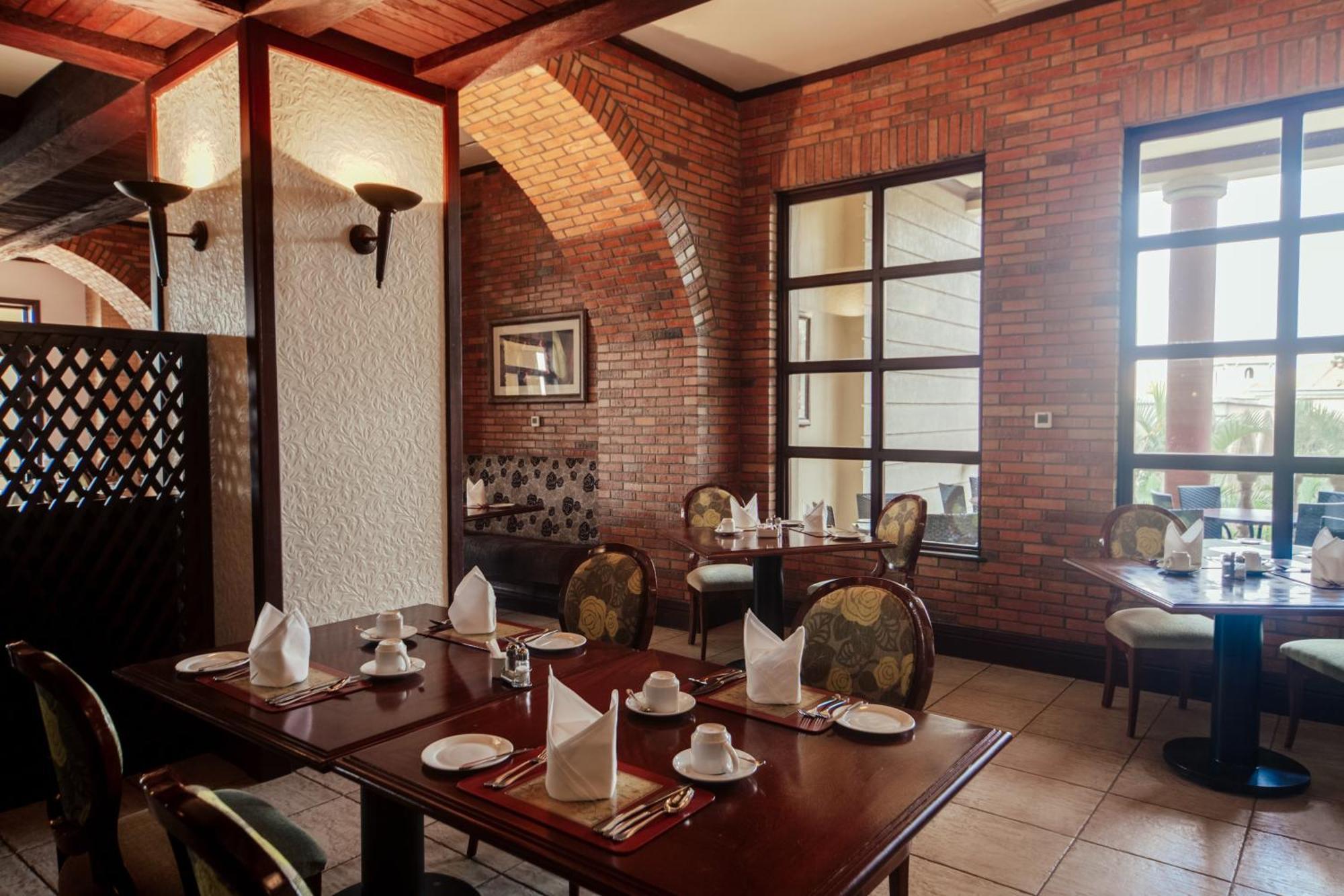 Lake Victoria Serena Golf Resort & Spa Kigo Extérieur photo